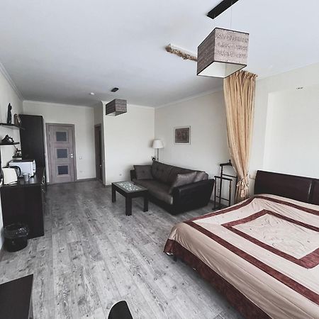 Vip House Hotel Asztana Kültér fotó