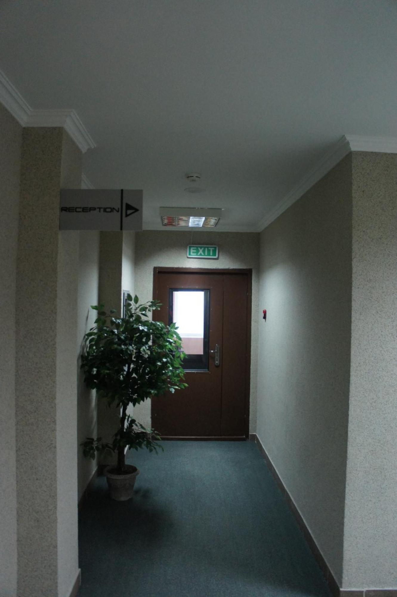 Vip House Hotel Asztana Kültér fotó