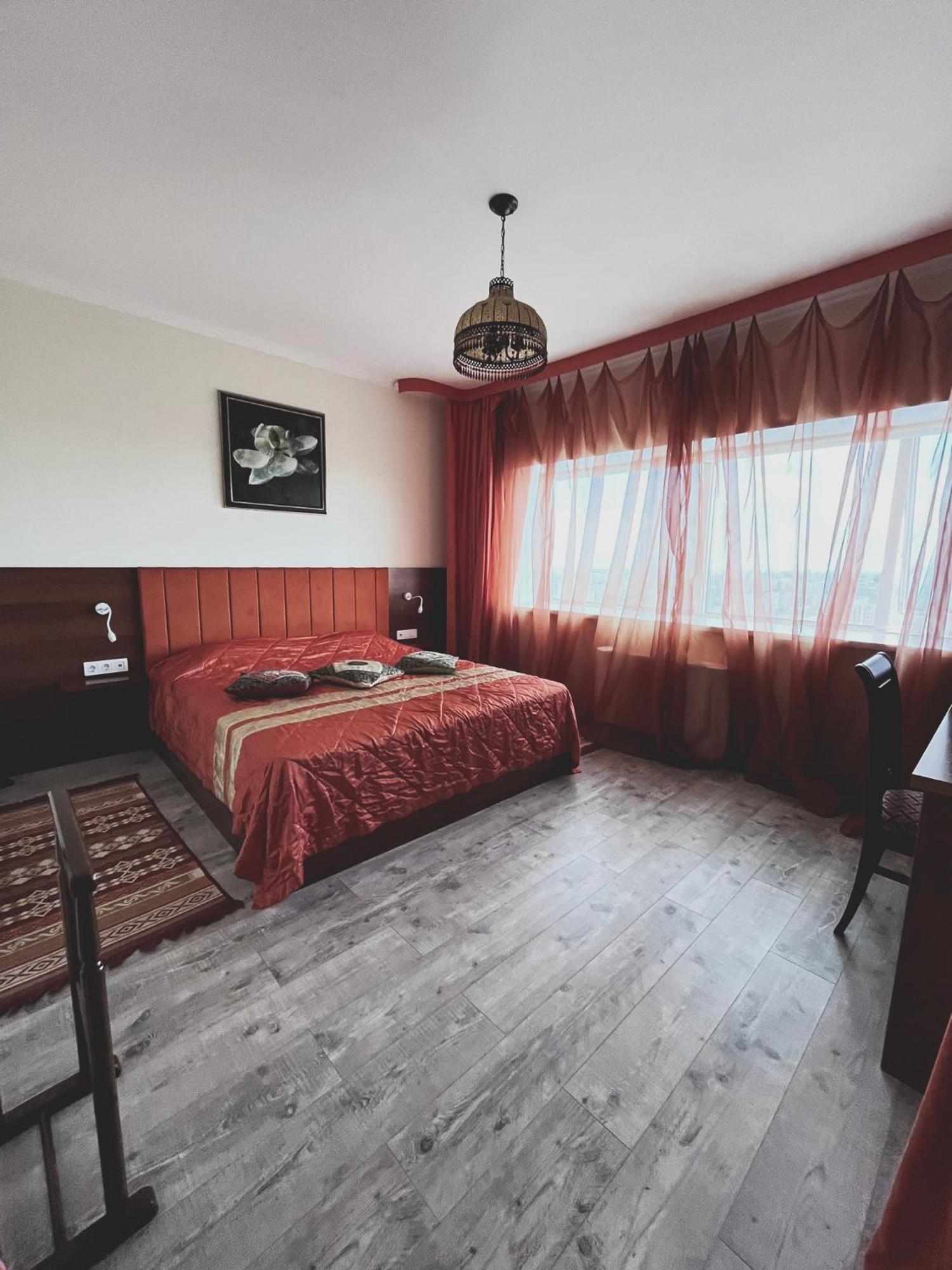 Vip House Hotel Asztana Kültér fotó