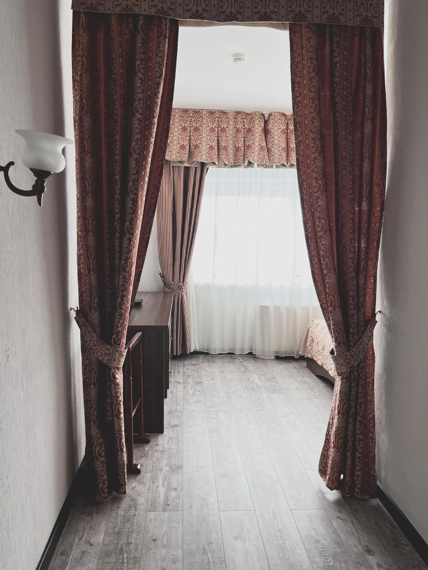 Vip House Hotel Asztana Kültér fotó