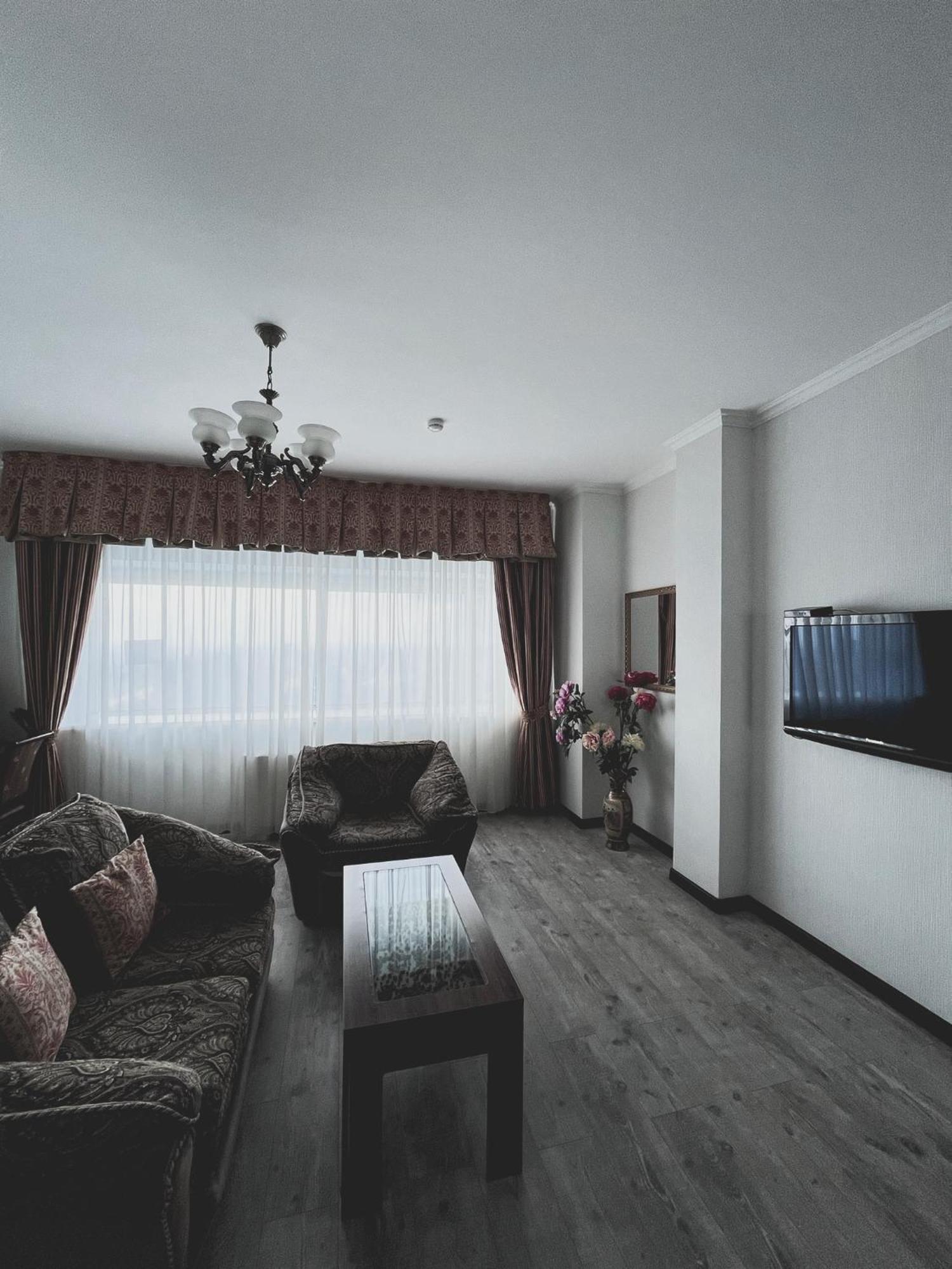 Vip House Hotel Asztana Kültér fotó
