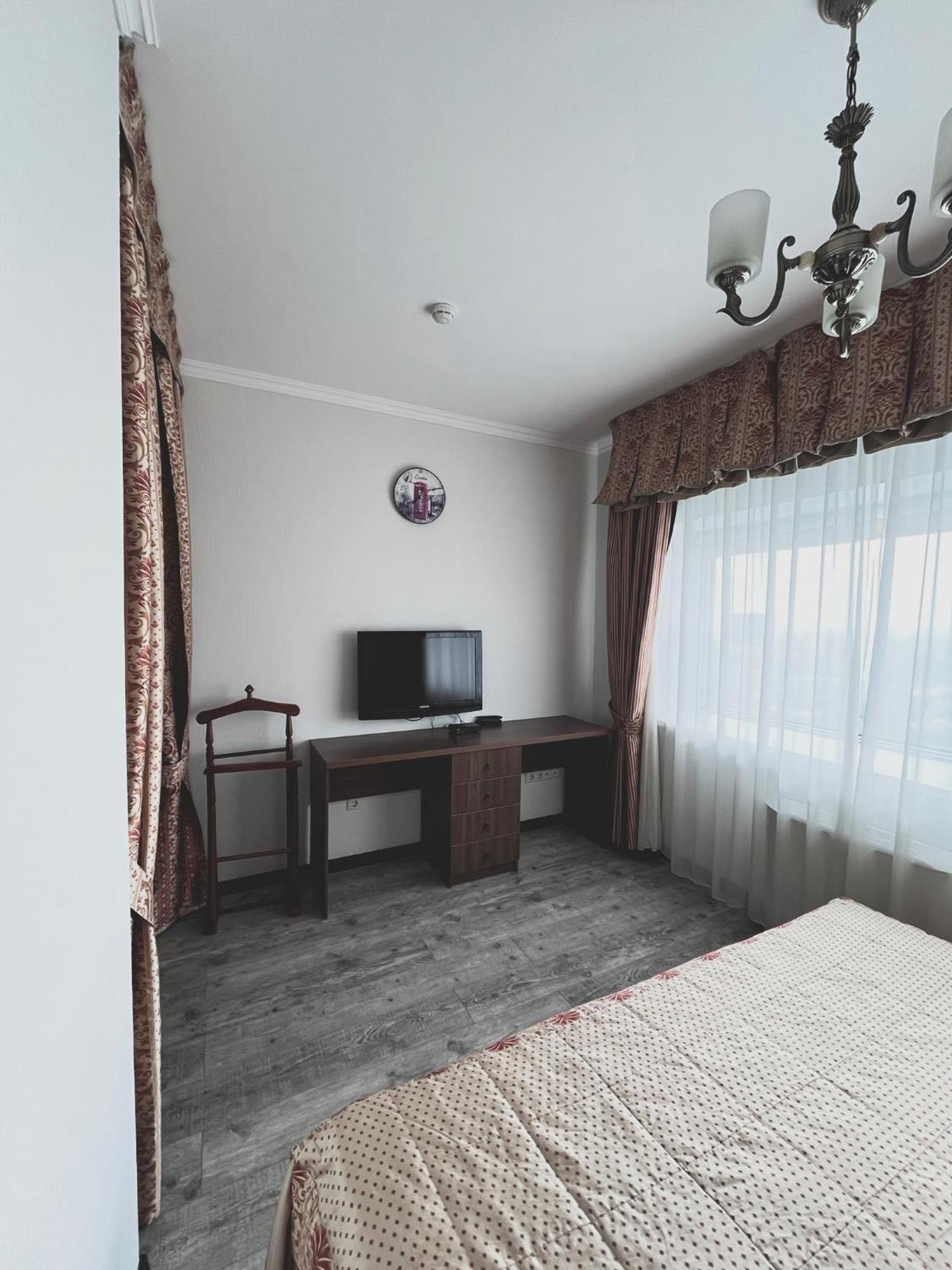 Vip House Hotel Asztana Kültér fotó